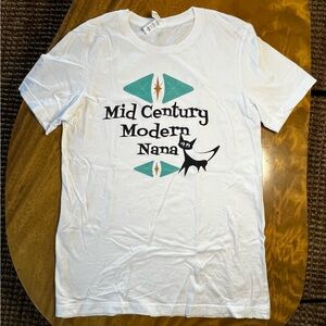 🌸SOLD ELSEWHERE 🌸Mid Century Modern Nana T Shirt